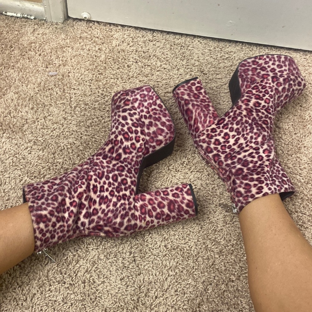 Dollskill pink cheetah boots